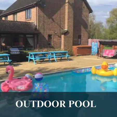 The Fortis House, Bournemouth, With Swimming Pool And Hot Tub Jacuzzi 외부 사진